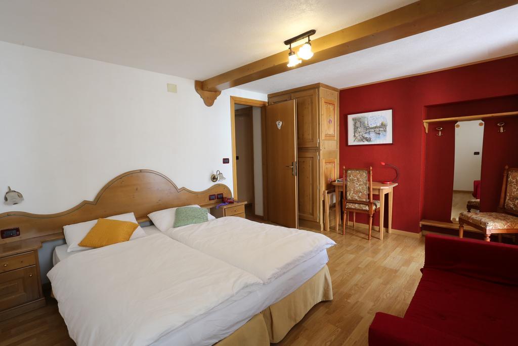 Albergo Centrale Forni di Sopra Phòng bức ảnh