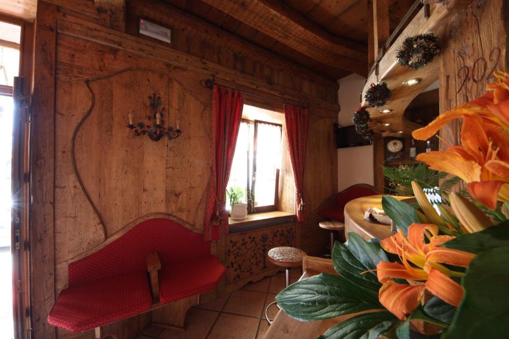 Albergo Centrale Forni di Sopra Ngoại thất bức ảnh