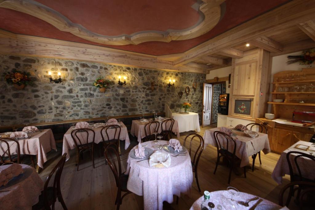Albergo Centrale Forni di Sopra Ngoại thất bức ảnh